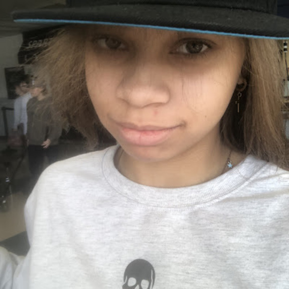 Meet your Posher, Nahla - Picture 1 of 1